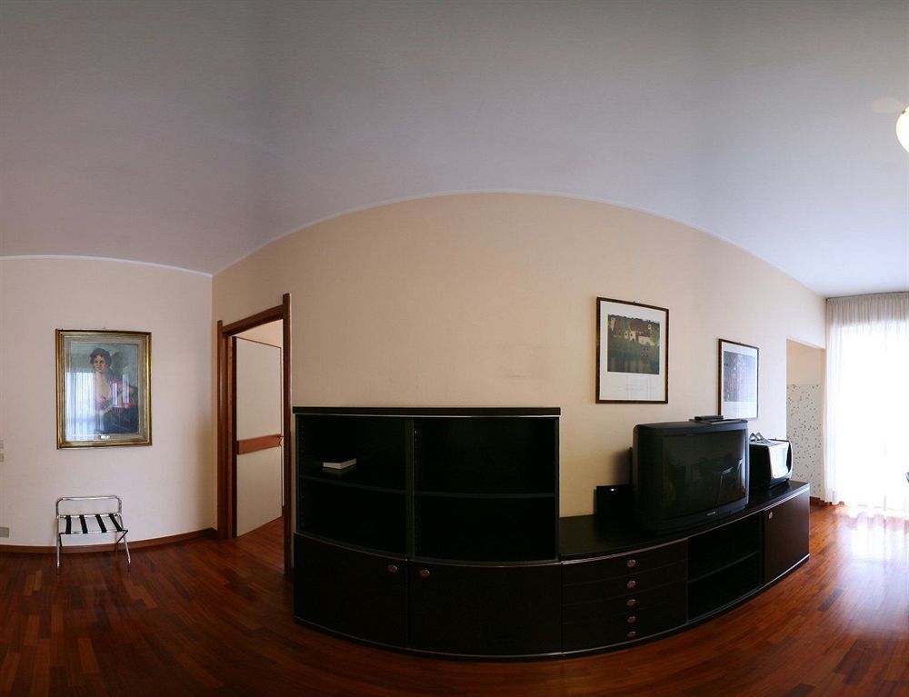 Residence Hotel Torino Uno Zewnętrze zdjęcie